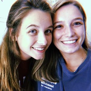 Meet your Posher, Isabel